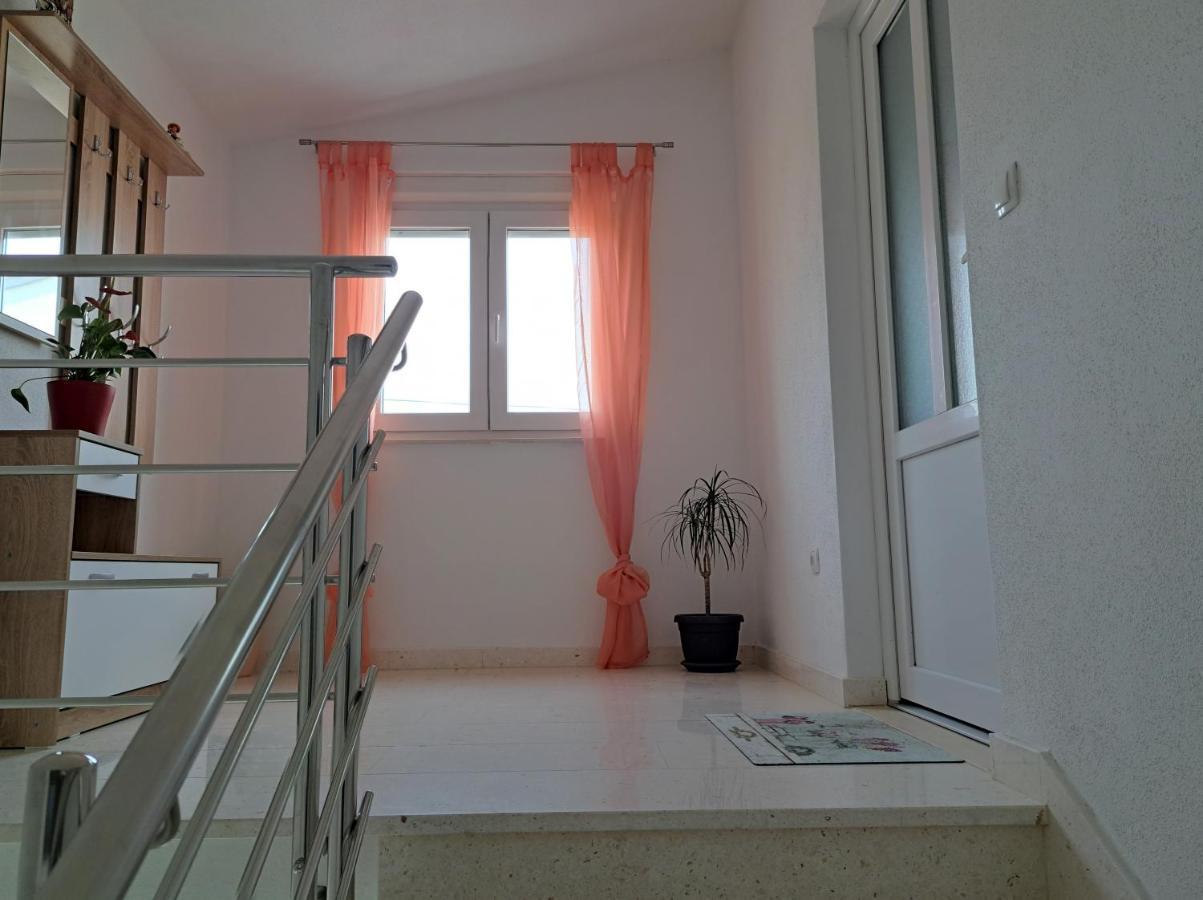 Holiday Apartman Kaštela エクステリア 写真