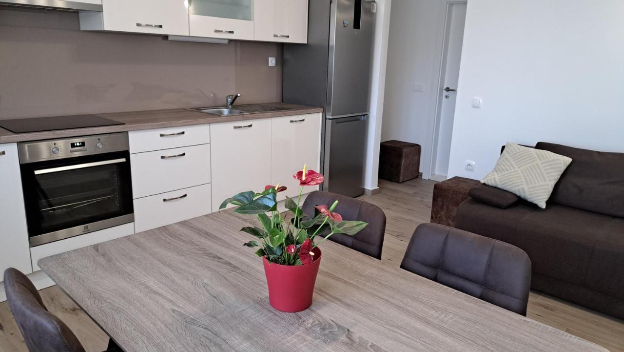 Holiday Apartman Kaštela エクステリア 写真